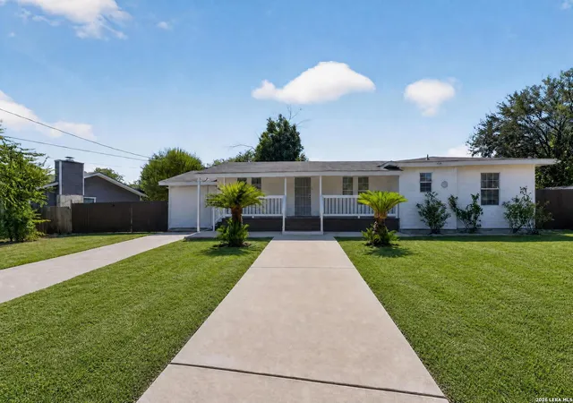 Photo 3 of Single family home for sale at 326 Placid Dr, San Antonio, TX 78228 | MLS# 2015629 | Listing updated on 2026-09-10