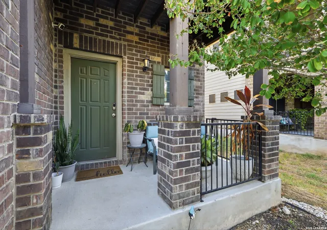 Photo 3 of Single family home for sale at 8239 Recio Oak, San Antonio, TX 78223 | MLS# 2015636 | Listing updated on 2026-09-12