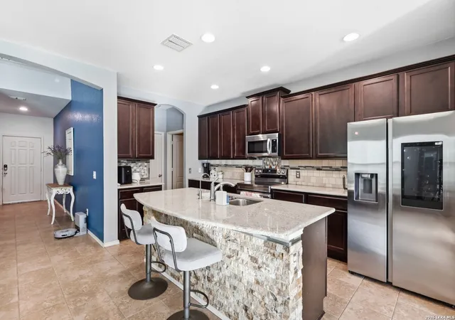 Photo 3 of Single family home for sale at 8239 Recio Oak, San Antonio, TX 78223 | MLS# 2015636 | Listing updated on 2026-09-12