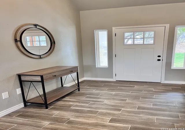 Photo 2 of Single family home for sale at 946 Cypress Dr, Canyon Lake, TX 78133 | MLS# 2015637 | Listing updated on 2026-09-10