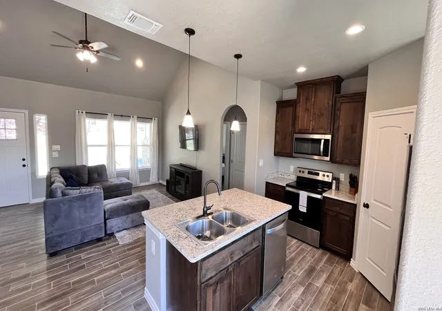 Photo 4 of Single family home for sale at 946 Cypress Dr, Canyon Lake, TX 78133 | MLS# 2015637 | Listing updated on 2026-09-10