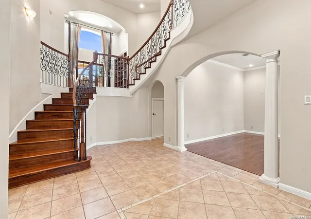 Photo 2 of Single family home for sale at 25827 Echo Ter St, San Antonio, TX 78260 | MLS# 2015665 | Listing updated on 2026-10-07