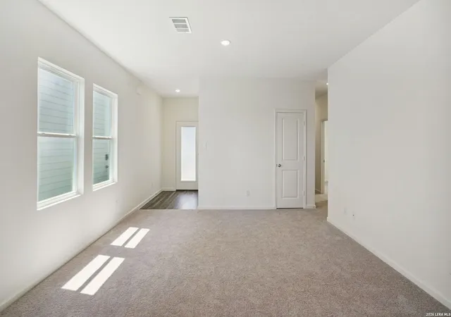 Photo 3 of Single family home for sale at 923 Dankworth, San Antonio, TX 78221 | MLS# 2015672 | Listing updated on 2026-09-10
