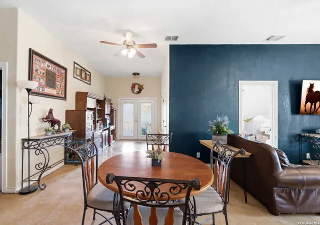 Photo 4 of Single family home for sale at 2211 E Fm 1518 S, St. Hedwig, TX 78152 | MLS# 2015681 | Listing updated on 2026-09-21