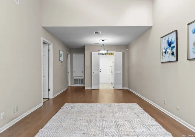 Photo 3 of Condo for sale at 201 W Craig #S, San Antonio, TX 78212 | MLS# 2015689 | Listing updated on 2026-09-21