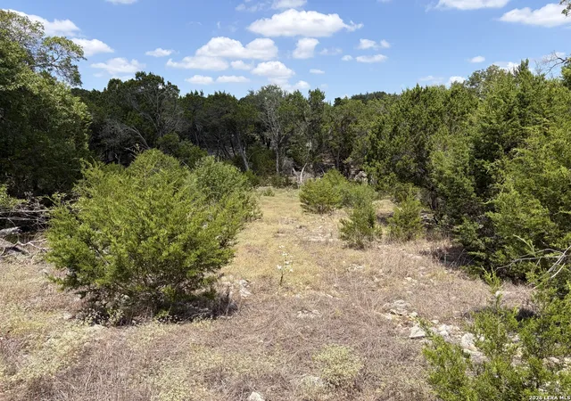 Land for sale at Lot 2 Ledgestone Trl, Boerne, TX 78006 | MLS# 2015690