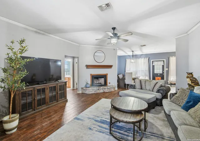Photo 4 of Single family home for sale at 7708 Linkwood St, San Antonio, TX 78240 | MLS# 2015701 | Listing updated on 2026-09-10