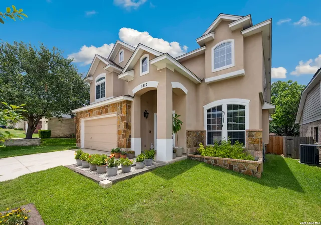 Photo 3 of Single family home for sale at 1410 Osprey Hts, San Antonio, TX 78260 | MLS# 2015702 | Listing updated on 2026-09-23