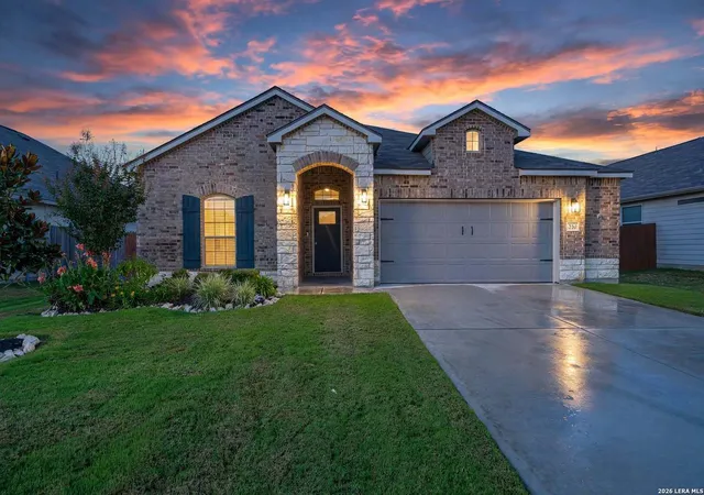 Photo 1 of Single family home for sale at 220 Stag Way, Schertz, TX 78108 | MLS# 2015703 | Listing updated on 2026-09-11