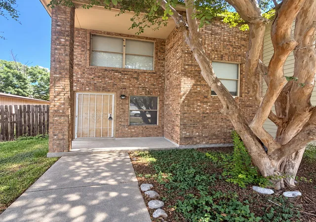 Photo 2 of Single family home for sale at 2910 Moss Plain, San Antonio, TX 78245 | MLS# 2015721 | Listing updated on 2026-09-15