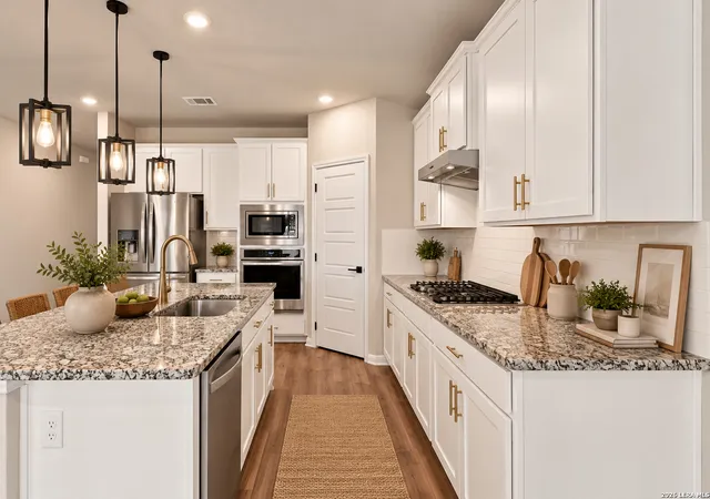 Photo 3 of Single family home for sale at 10258 Juniper Oaks, Boerne, TX 78006 | MLS# 2015737 | Listing updated on 2026-09-11