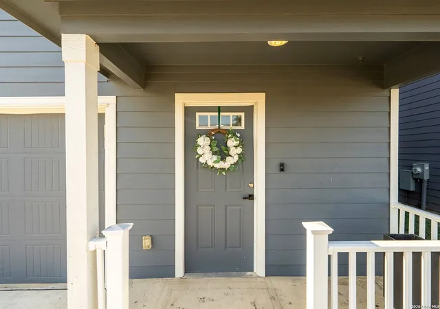 Photo 3 of Single family home for sale at 822 Cook Bnd, San Antonio, TX 78221 | MLS# 2015738 | Listing updated on 2026-09-11