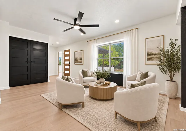 Photo 3 of Single family home for sale at 831 Highgate Rd, Universal City, TX 78148 | MLS# 2015756 | Listing updated on 2026-09-22