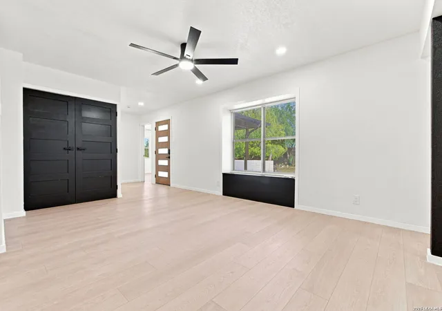 Photo 4 of Single family home for sale at 831 Highgate Rd, Universal City, TX 78148 | MLS# 2015756 | Listing updated on 2026-09-22