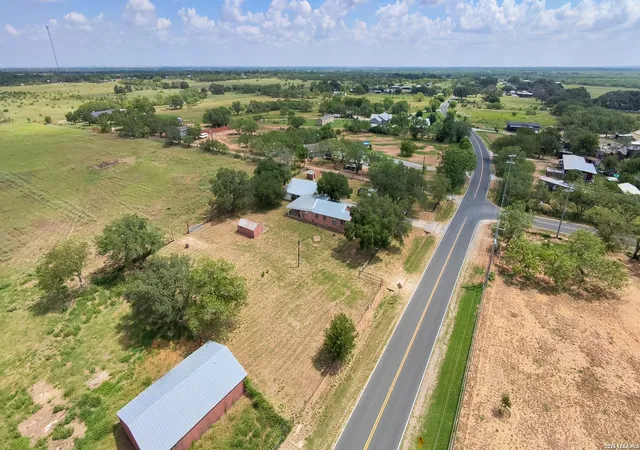 Photo 3 of Single family home for sale at 11635 Briggs Rd, Atascosa, TX 78002 | MLS# 2015757 | Listing updated on 2026-09-11