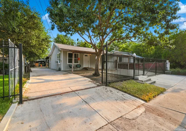 Photo 1 of Single family home for sale at 126 Sargent, San Antonio, TX 78210 | MLS# 2015766 | Listing updated on 2026-09-11
