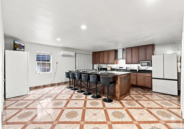 Photo 3 of Single family home for sale at 126 Sargent, San Antonio, TX 78210 | MLS# 2015766 | Listing updated on 2026-09-11