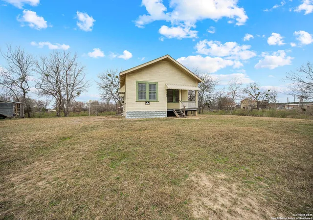 Photo 1 of Single family home for sale at 292 Beach Shore Dr, Bandera, TX 78003 | MLS# 2015770 | Listing updated on 2026-09-21