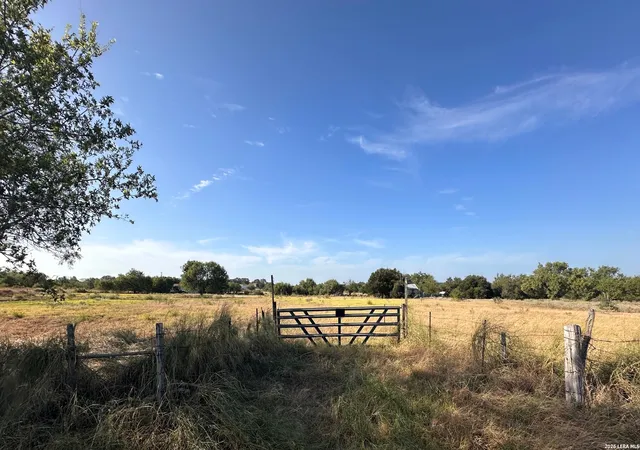 Land for sale at 13326 Pearsall Rd, Atascosa, TX 78002 | MLS# 2015780