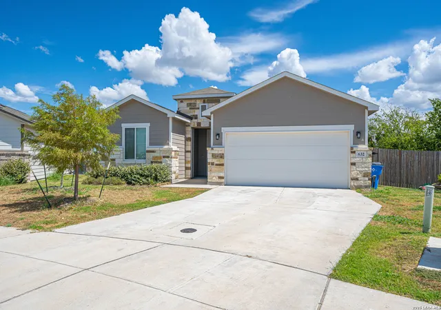 Single family home for sale at 632 Candace Ct, Seguin, TX 78155 | MLS# 2015783 | Listing updated on 2026-09-11