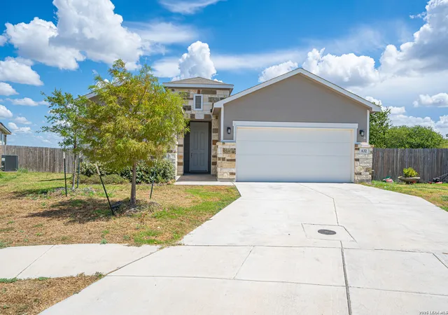 Single family home for sale at 632 Candace Ct, Seguin, TX 78155 | MLS# 2015783 | Listing updated on 2026-09-11