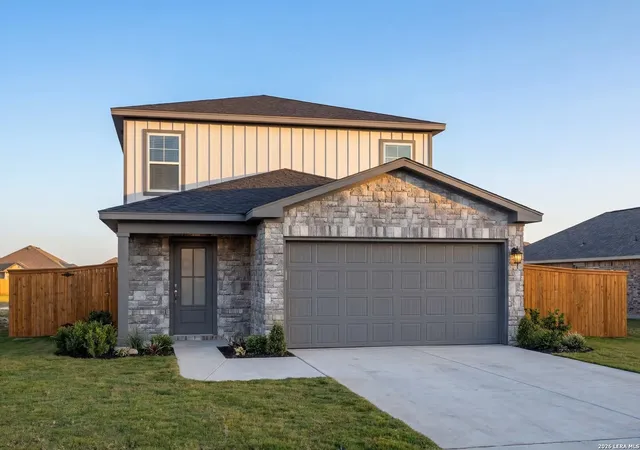 Photo 1 of Single family home for sale at 413 Jacks Pl, Seguin, TX 78155 | MLS# 2015827 | Listing updated on 2026-09-22