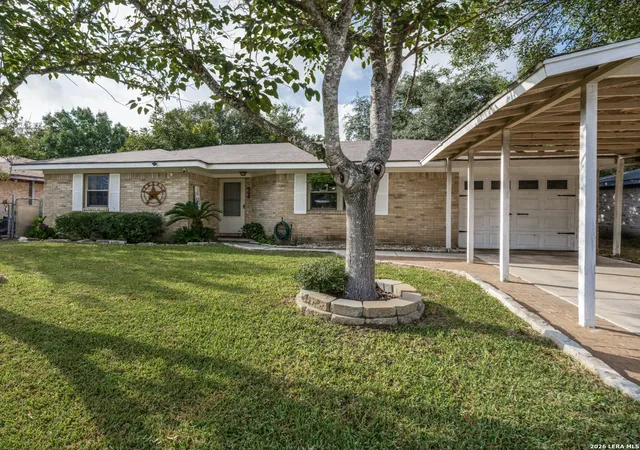 Photo 3 of Single family home for sale at 304 Sunflower, Marion, TX 78124 | MLS# 2015851 | Listing updated on 2026-09-12