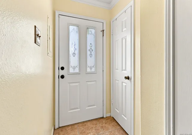 Photo 3 of Single family home for sale at 12 Cross Cyn, San Antonio, TX 78247 | MLS# 2015854 | Listing updated on 2026-09-11