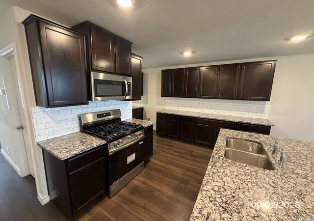 Photo 1 of Single family home for sale at 713 Overlook Ridge, Cibolo, TX 78108 | MLS# 2015867 | Listing updated on 2026-09-22