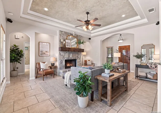 Photo 4 of Single family home for sale at 1236 Mossy Holw, Spring Branch, TX 78070 | MLS# 2015881 | Listing updated on 2026-09-24