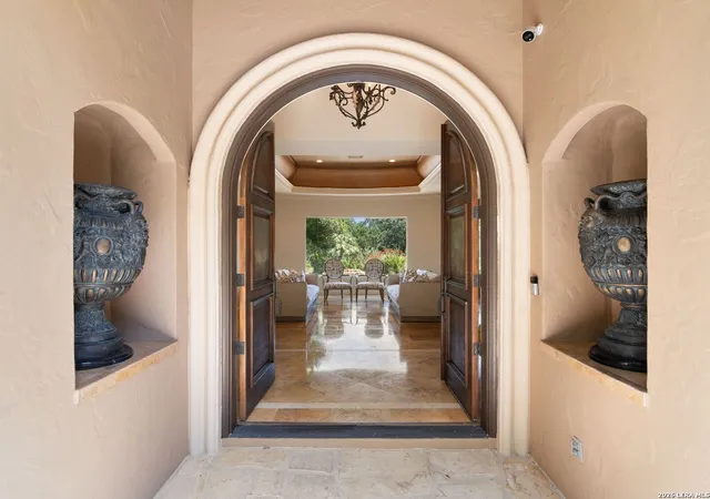 Photo 3 of Mansion for sale at 410 Bentley Manor, Shavano Park, TX 78249 | MLS# 2015902 | Listing updated on 2026-09-22