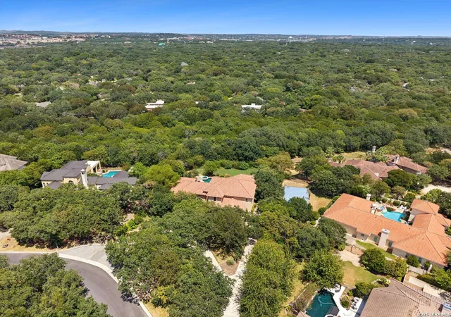 Photo 60 of Mansion for sale at 410 Bentley Manor, Shavano Park, TX 78249 | MLS# 2015902 | Listing updated on 2026-09-22