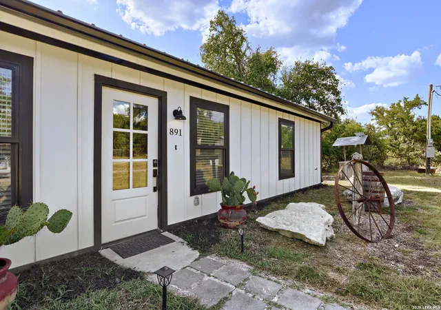 Photo 1 of Single family home for sale at 891 Lost Crk, Wimberley, TX 78676 | MLS# 2015911 | Listing updated on 2026-09-22