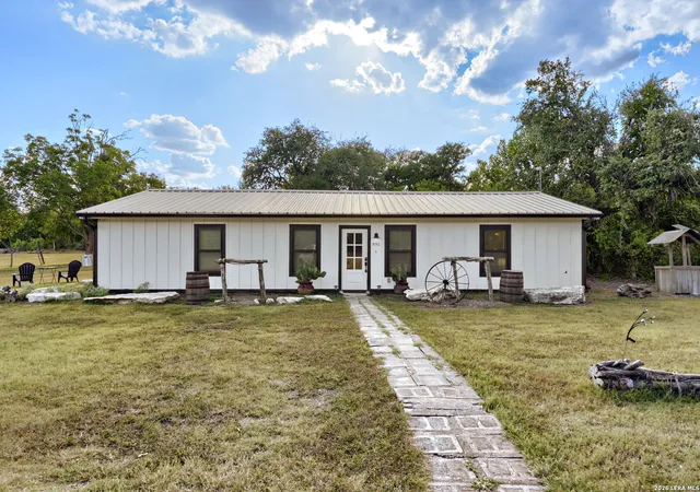 Photo 2 of Single family home for sale at 891 Lost Crk, Wimberley, TX 78676 | MLS# 2015911 | Listing updated on 2026-09-22