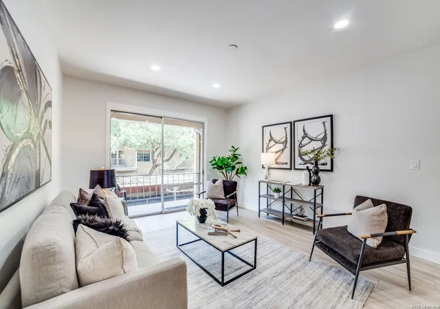 Photo 4 of Condo for sale at 7711 Broadway #11B, San Antonio, TX 78209 | MLS# 2015916 | Listing updated on 2026-09-22