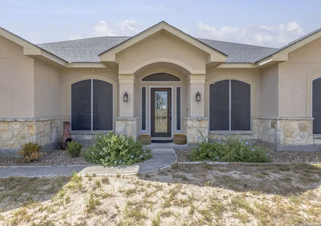 Photo 3 of Sale Pending at 708 Lake Valley Dr, La Vernia, TX 78121 | MLS# 2015929 | Listing updated on 2026-09-24
