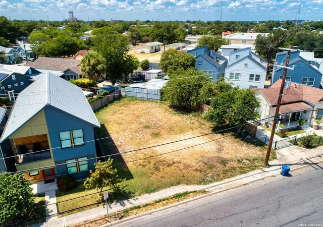 Land for sale at 421 Labor St, San Antonio, TX 78210 | MLS# 2015936