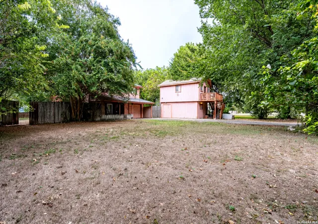 Photo 34 of Single family home for sale at 2114 Terminal Loop Rd, McQueeney, TX 78123 | MLS# 2015946 | Listing updated on 2026-10-05