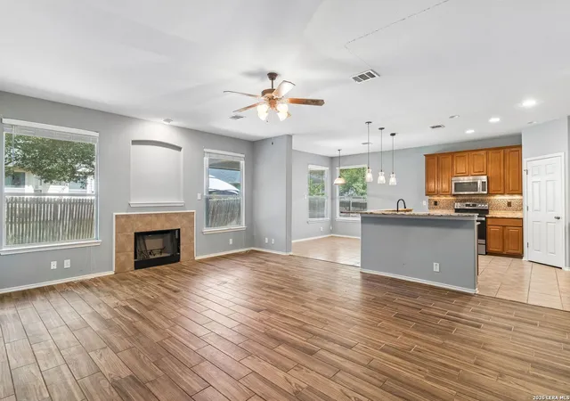 Photo 1 of Single family home for sale at 2537 Crusader, Schertz, TX 78108 | MLS# 2015954 | Listing updated on 2026-10-07