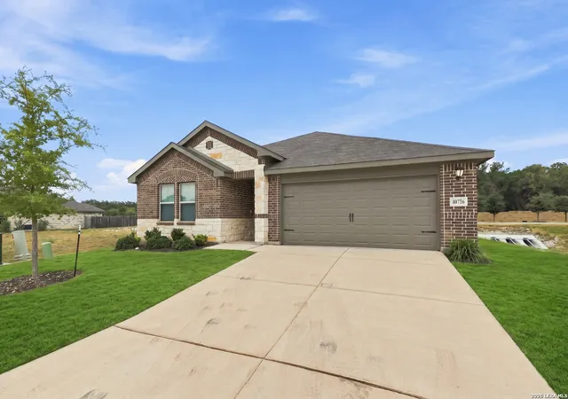 Photo 2 of Single family home for sale at 10726 Yellowtail Blvd, Boerne, TX 78006 | MLS# 2015964 | Listing updated on 2026-09-24