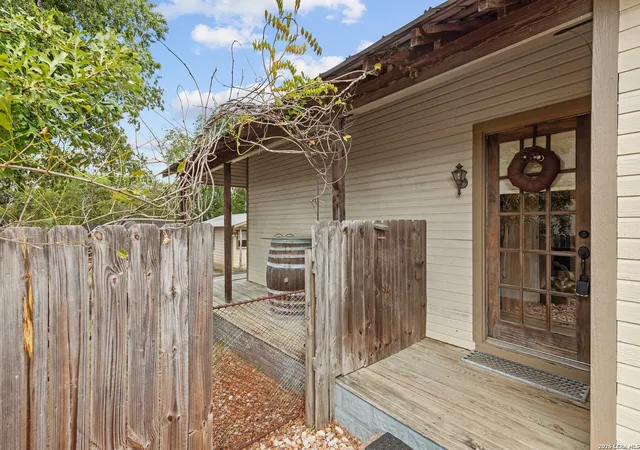 Photo 3 of Single family home for sale at 606 Franklin, Fredericksburg, TX 78624 | MLS# 2015975 | Listing updated on 2026-09-22
