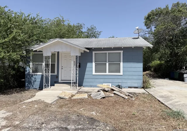 Photo 2 of Single family home for sale at 639 Westfall Ave, San Antonio, TX 78210 | MLS# 2015986 | Listing updated on 2026-09-22