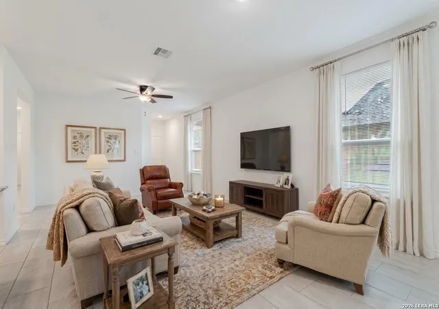 Photo 3 of Sale Pending at 4918 Via Sonoma Trl, Converse, TX 78109 | MLS# 2015988 | Listing updated on 2026-10-05