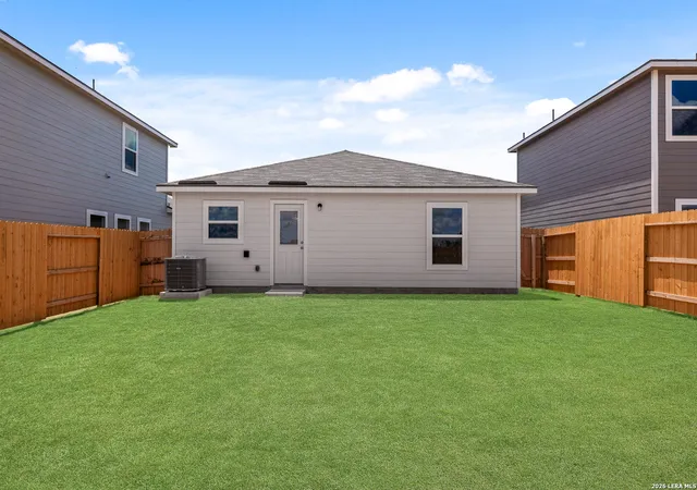 Photo 3 of Sale Pending at 11522 Bald Eagle Hts, San Antonio, TX 78223 | MLS# 2016000 | Listing updated on 2026-10-28