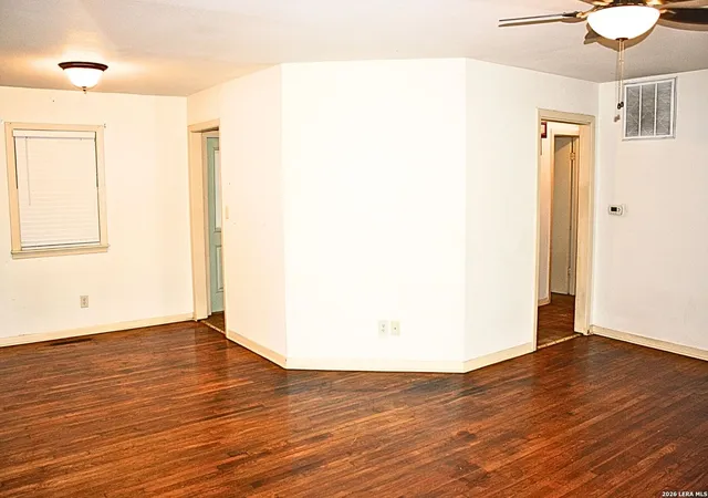 Photo 3 of Single family home for sale at 182 Woodland Ave, New Braunfels, TX 78130 | MLS# 2016001 | Listing updated on 2026-09-22