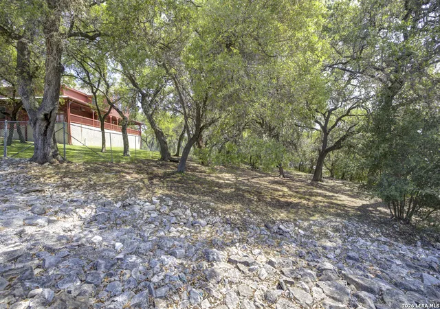 Photo 2 of Single family home for sale at 138 Canyon Crk, Canyon Lake, TX 78133 | MLS# 2016019 | Listing updated on 2026-09-22