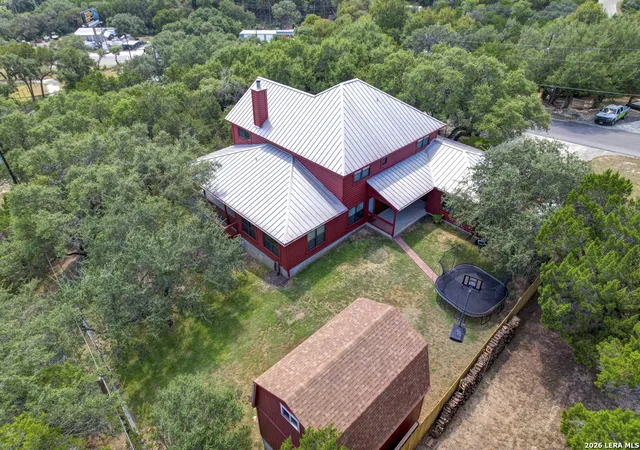 Photo 4 of Single family home for sale at 138 Canyon Crk, Canyon Lake, TX 78133 | MLS# 2016019 | Listing updated on 2026-09-22