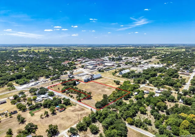 Photo 3 of Single family home for sale at 509 E Almante Ave, De Leon, TX 76444 | MLS# 2016030 | Listing updated on 2026-09-15