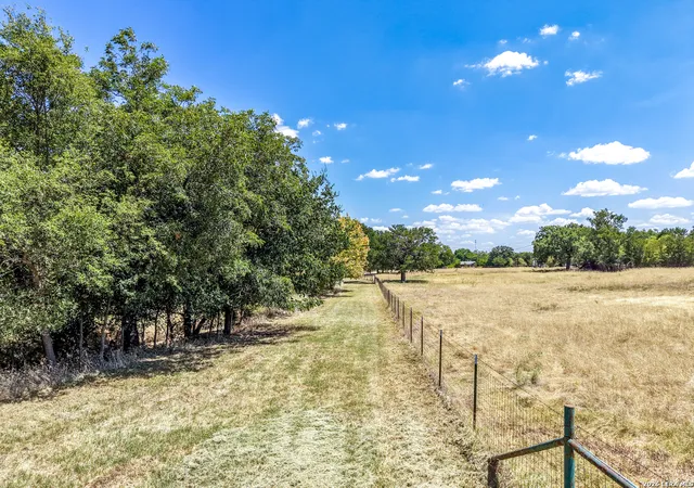 Photo 4 of Single family home for sale at 509 E Almante Ave, De Leon, TX 76444 | MLS# 2016030 | Listing updated on 2026-09-26