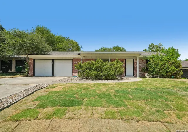 Photo 1 of Single family home for sale at 619 Mauze Dr, San Antonio, TX 78216 | MLS# 2016043 | Listing updated on 2026-10-08